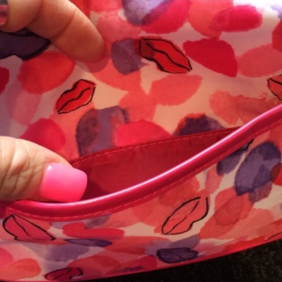 Lancome Lips Small Train Cosmetic Case - Picture 3 of 4